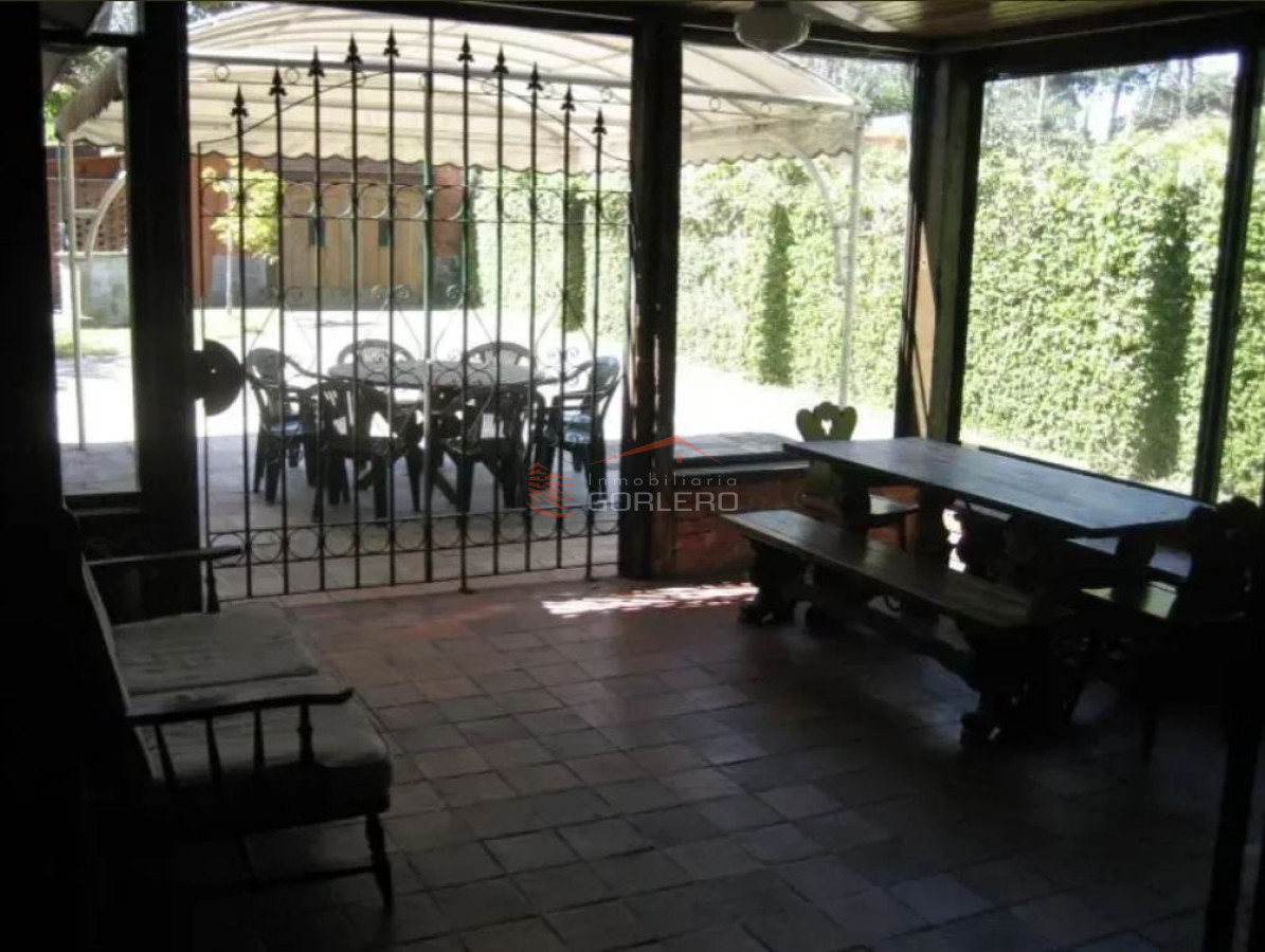 Alquiler de casa en Punta del Este,  mansa a 1 cuadra de la playa y 5 del Shopping