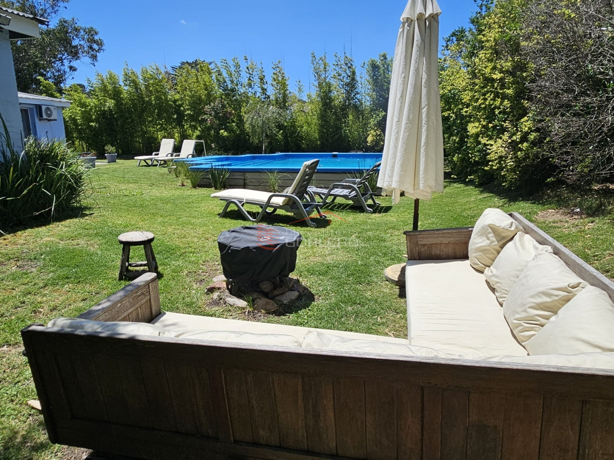 casa en venta y alquiler temporal en la barra, excelente comodidades, muy lindo entorno, 3 dormitorios - gor18226c