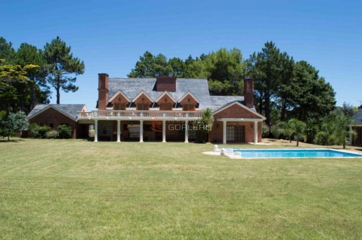 Beverly Hills - GoPunta - Portal Inmobiliario de Punta del Este - Maldonado