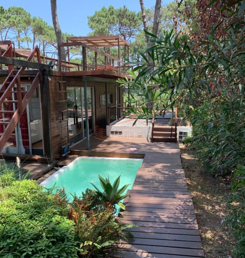Casa en alquiler temporal en La Barra - La Barra con piscina y barbacoa