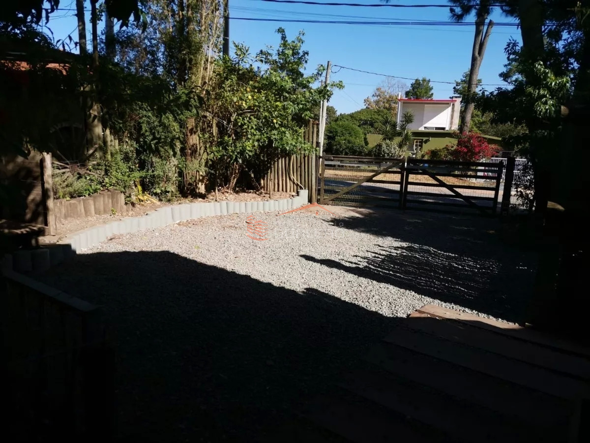 venta de casa en jardines de córdoba, maldonado , con 2 aptos ideal para renta - gor28477c