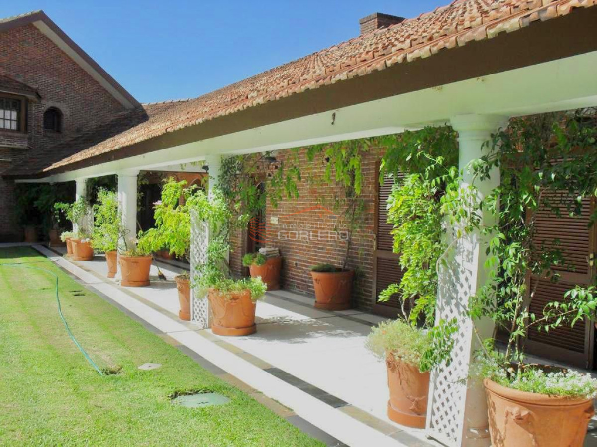 Beverly Hills - GoPunta - Portal Inmobiliario de Punta del Este - Maldonado