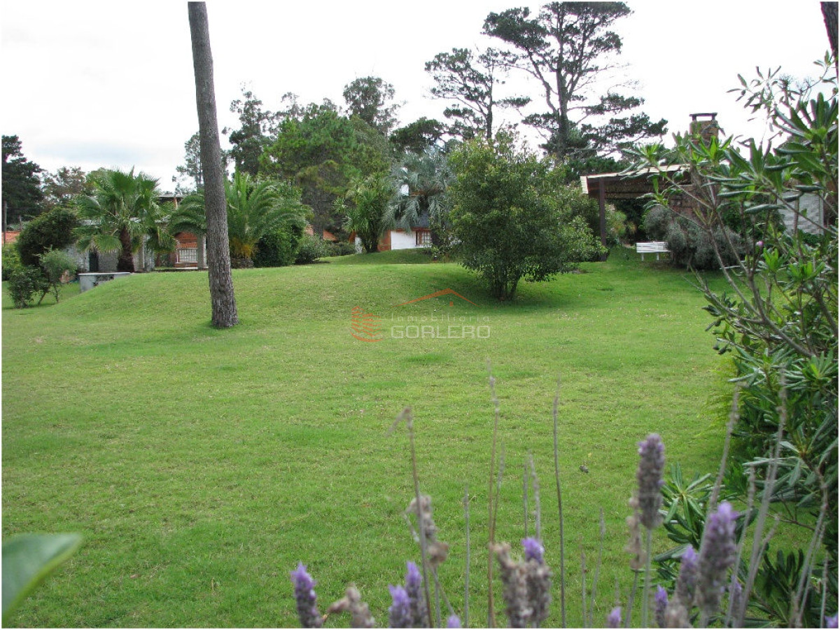 Tu Refugio Ideal a Pasos del Mar en Pinares - GOR17663C