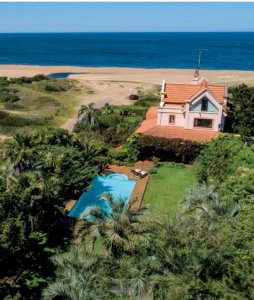 Venta y Alquiler de casa de 5 dormitorios en Punta Ballena