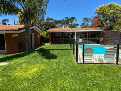 Punta del Este, Alquiler casa en playa mansa, 3 dormitorios