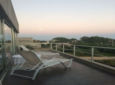 Casa en Altos de Punta Piedras