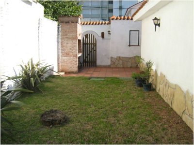 Venta de casa en Punta del Este, zona de Península *3 dormitorios