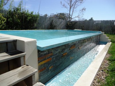 Casa de 4 dormitorios en La Barra con piscina y parrillero