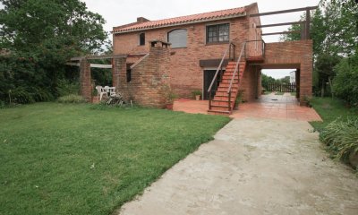 Gran casa en venta en la mansa bien ubicada 4 cuadras del mar