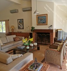 Casa en venta y alquiler en Punta del Este, zona de playa mansa a 150 del mar.