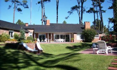 Venta de Casa en Punta del Este, Cantegril,  ideal vivienda permanente.