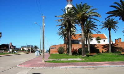 Casa de 3 dormitorios con parrillero en venta Peninsula - Punta del Este