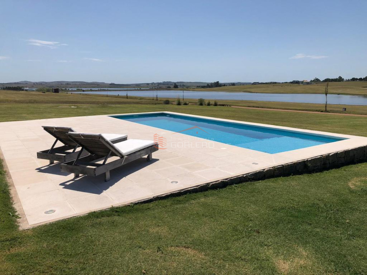 Laguna de los Cisnes - GoPunta - Portal Inmobiliario de Punta del Este - Maldonado