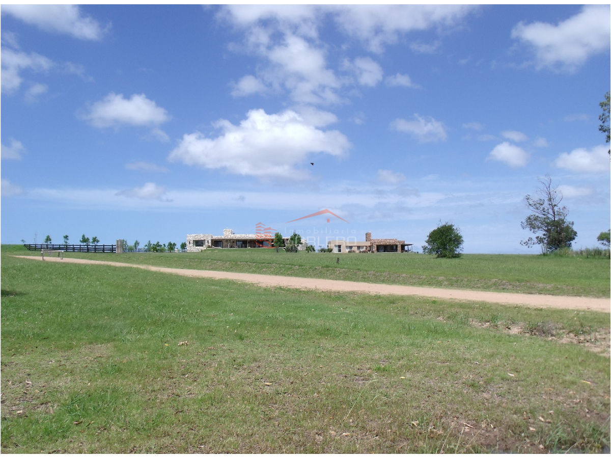 Terreno en Venta en Punta del Este, La Barra, Barrio privado El Quijote - GoPunta - Portal Inmobiliario de Punta del Este - Maldonado