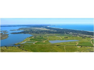 Terreno en Punta del Este, BARRIO PRIVADO:Laguna de los Cisnes
