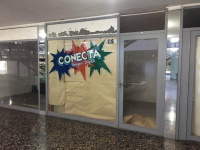Alquiler y venta de local en Punta del Este, Península, en Galería