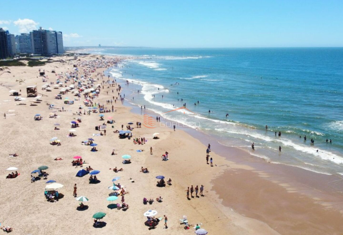 Terreno en Playa Brava, Punta del Este - Esquinero en venta -