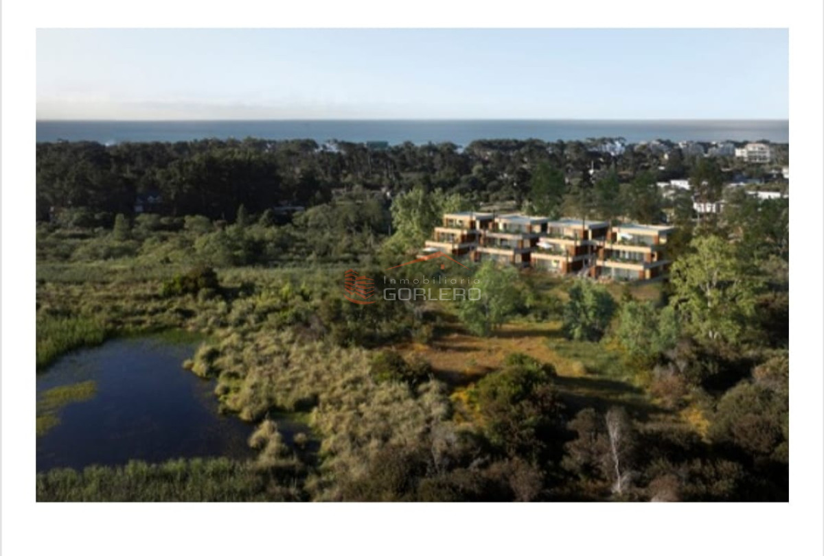 Terreno de 2067 m2 en Laguna del Diario, Punta del Este con Proyecto Aprobado - Zona de alto desarrollo actual  