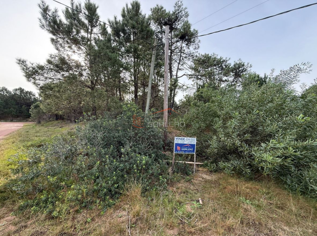 Punta del Diablo, Rocha, lote ESQUINERO disponible con muy buena ubicacion - GoPunta - Portal Inmobiliario de Punta del Este - Maldonado