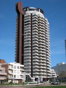 Alquiler temporal y anual en Punta del Este, Península, 3 dorm