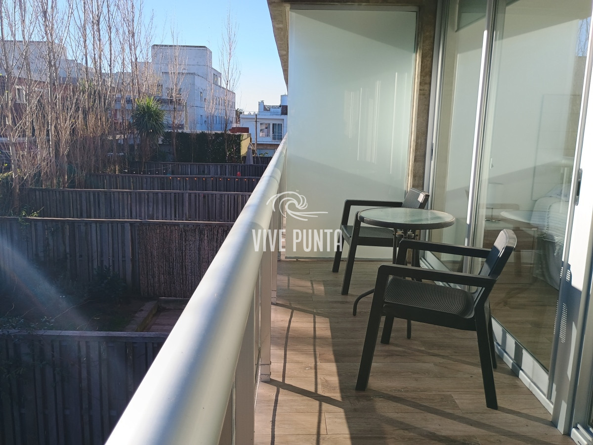 Apartamento ID.716 - Venta de apartamento 1 dormitorio, Península Punta del Estre