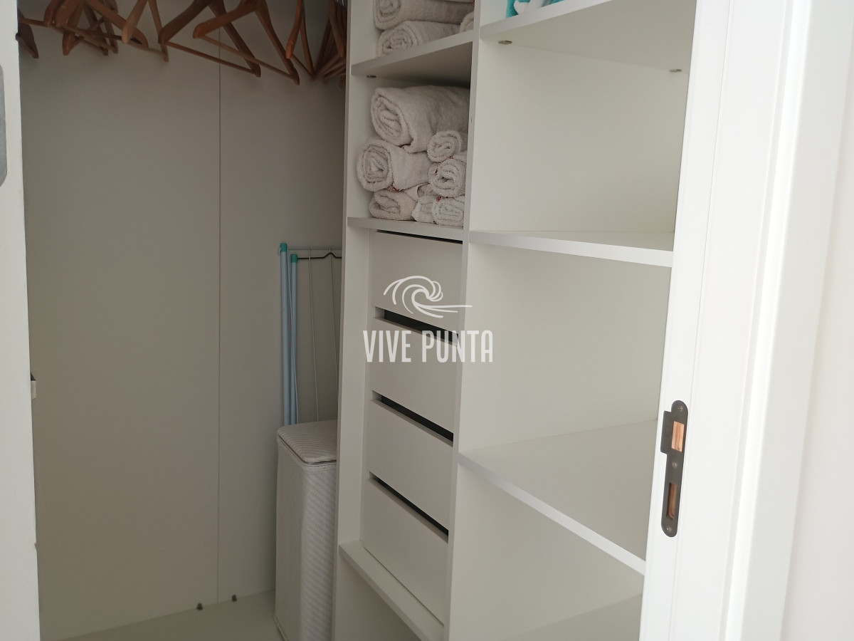 Apartamento ID.716 - Venta de apartamento 1 dormitorio, Península Punta del Estre