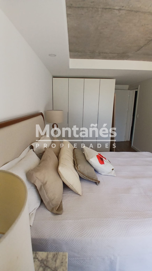 Apartamento ID.10243 - Precio por debajo del Costo !!!, Península Punta del este, Venta 2 dormitorios
