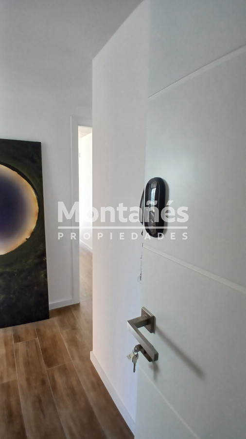 Apartamento ID.10243 - Precio por debajo del Costo !!!, Península Punta del este, Venta 2 dormitorios