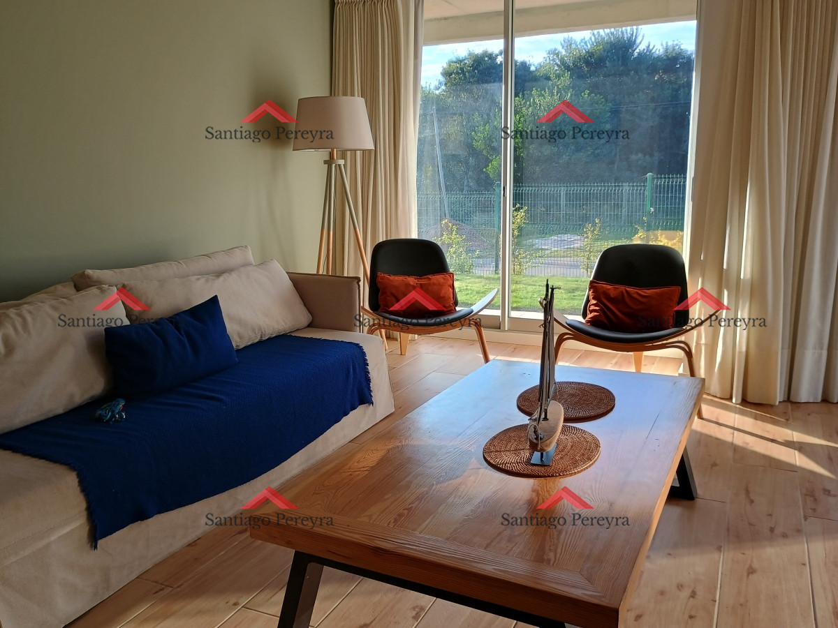 Apartamento ID.16083 - Venta de apartamento 2 dormitorios, Mansa, Punta del Este