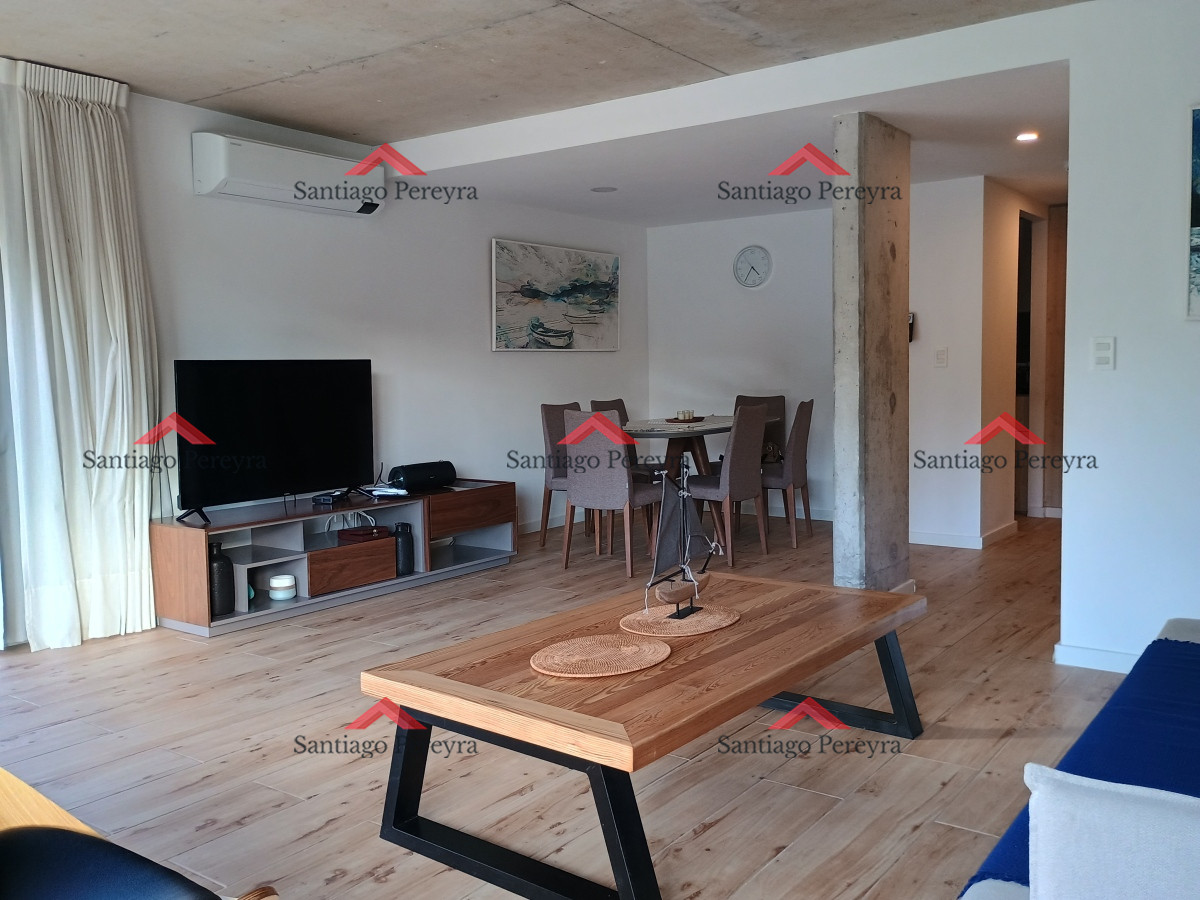 Apartamento ID.16083 - Venta de apartamento 2 dormitorios, Mansa, Punta del Este