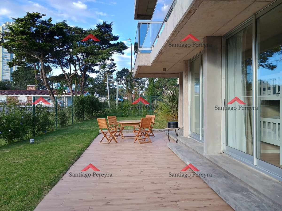 Apartamento ID.16083 - Venta de apartamento 2 dormitorios, Mansa, Punta del Este