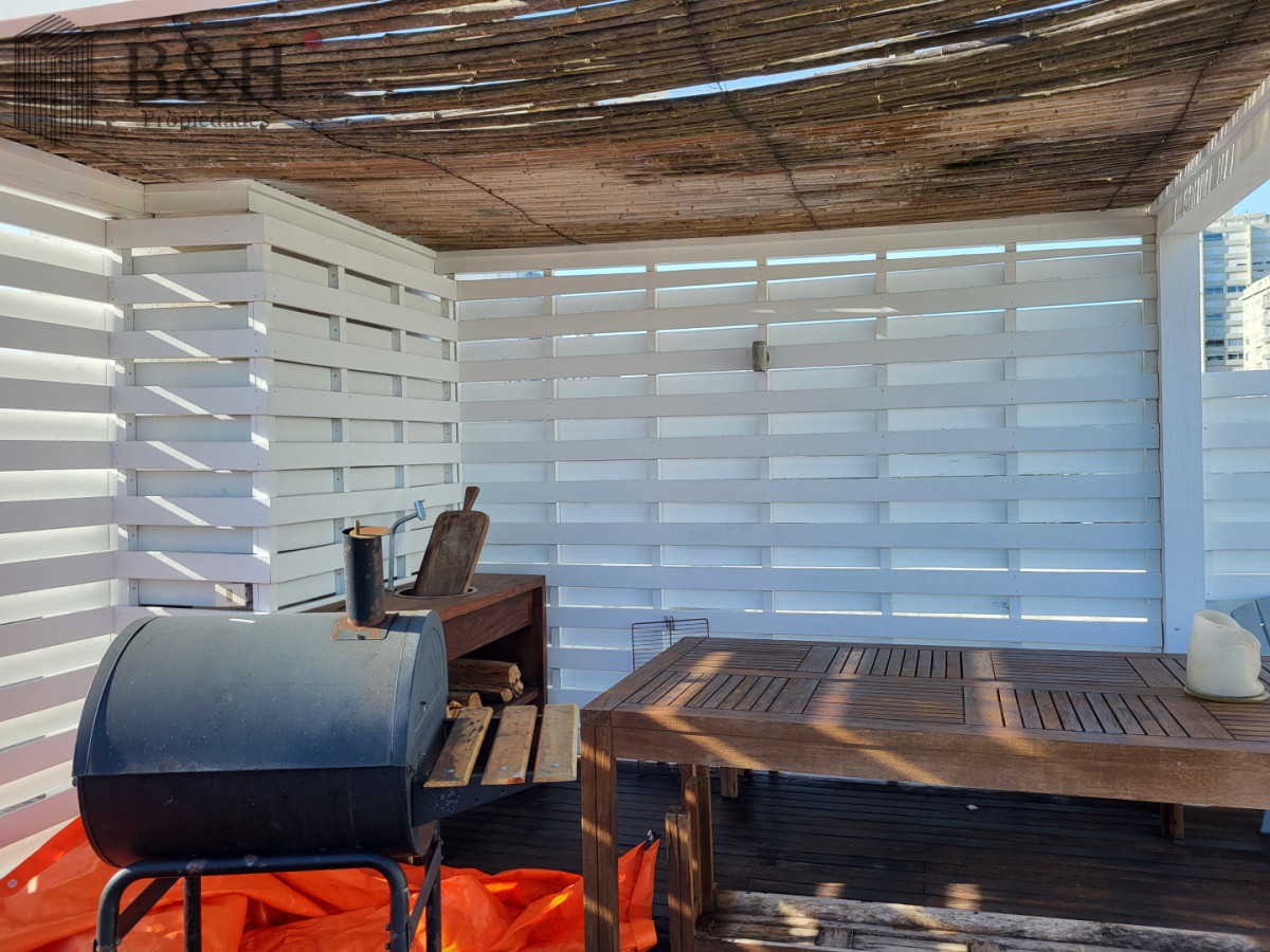 Apartamento ID.6435 - Venta de apartamento 4 dormitorios, Península, Punta del Este