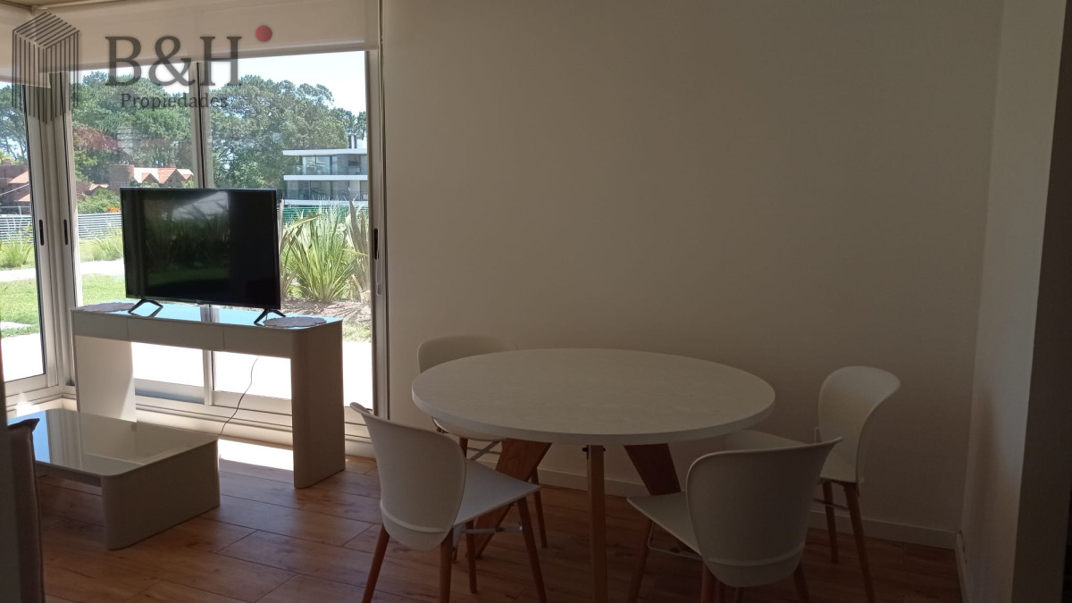 Apartamento ID.1812 -  ALQUILER DE APARTAMENTO DE 1 DORMITORIO, PLAYA MANSA, PUNTA DEL ESTE