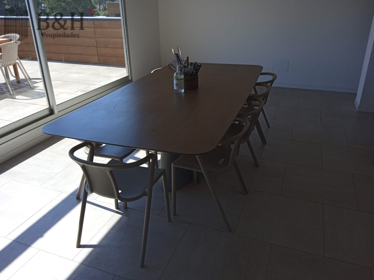 Apartamento ID.1812 -  ALQUILER DE APARTAMENTO DE 1 DORMITORIO, PLAYA MANSA, PUNTA DEL ESTE