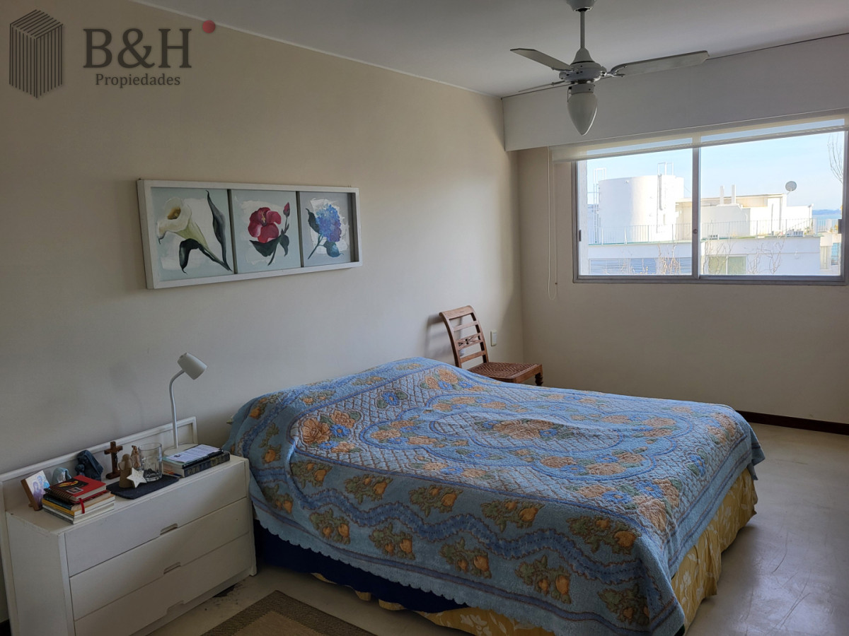 Apartamento ID.6435 - Venta de apartamento 4 dormitorios, Península, Punta del Este