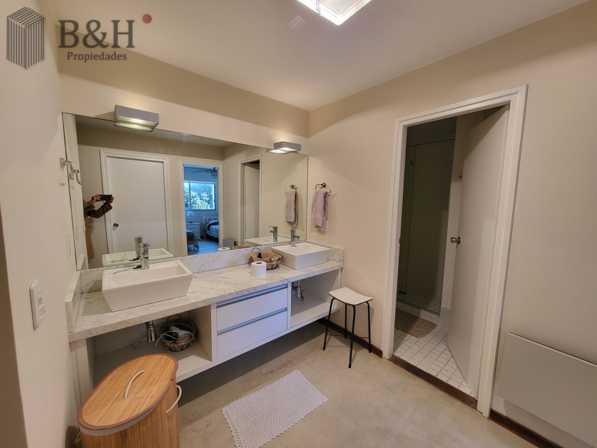 Apartamento ID.6435 - Venta de apartamento 4 dormitorios, Península, Punta del Este