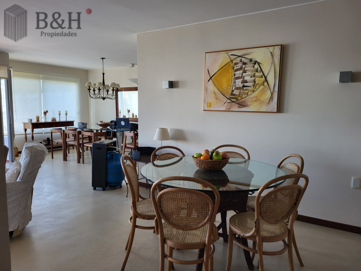 Apartamento ID.6435 - Venta de apartamento 4 dormitorios, Península, Punta del Este
