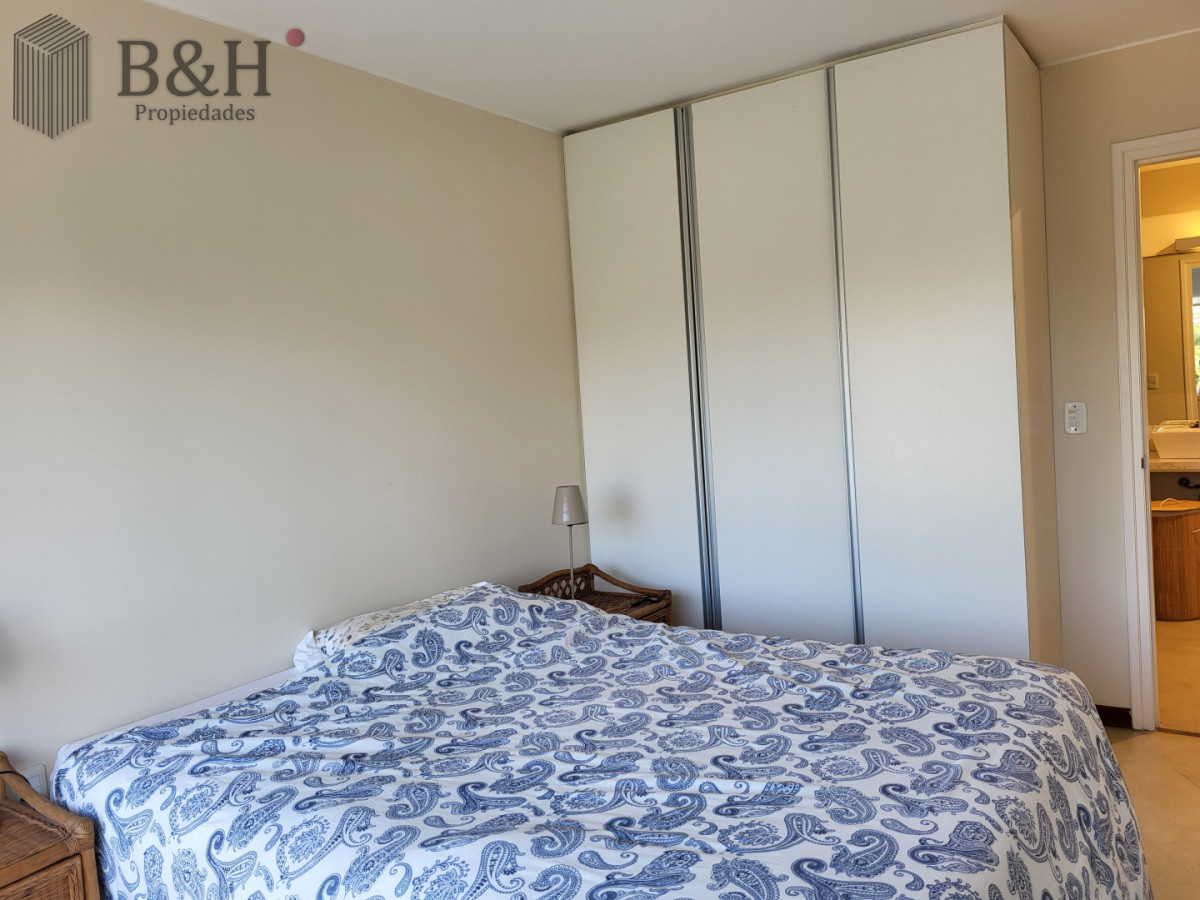 Apartamento ID.6435 - Venta de apartamento 4 dormitorios, Península, Punta del Este