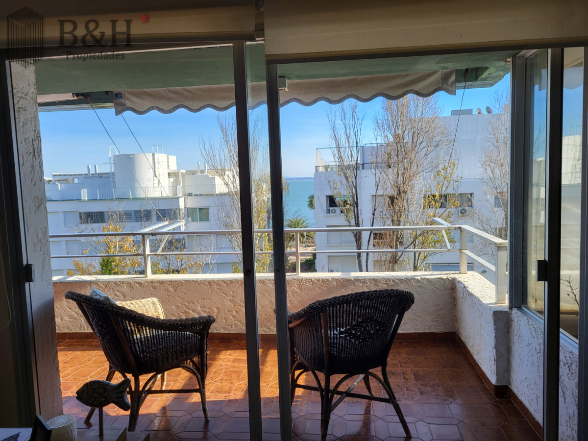 Apartamento ID.6435 - Venta de apartamento 4 dormitorios, Península, Punta del Este