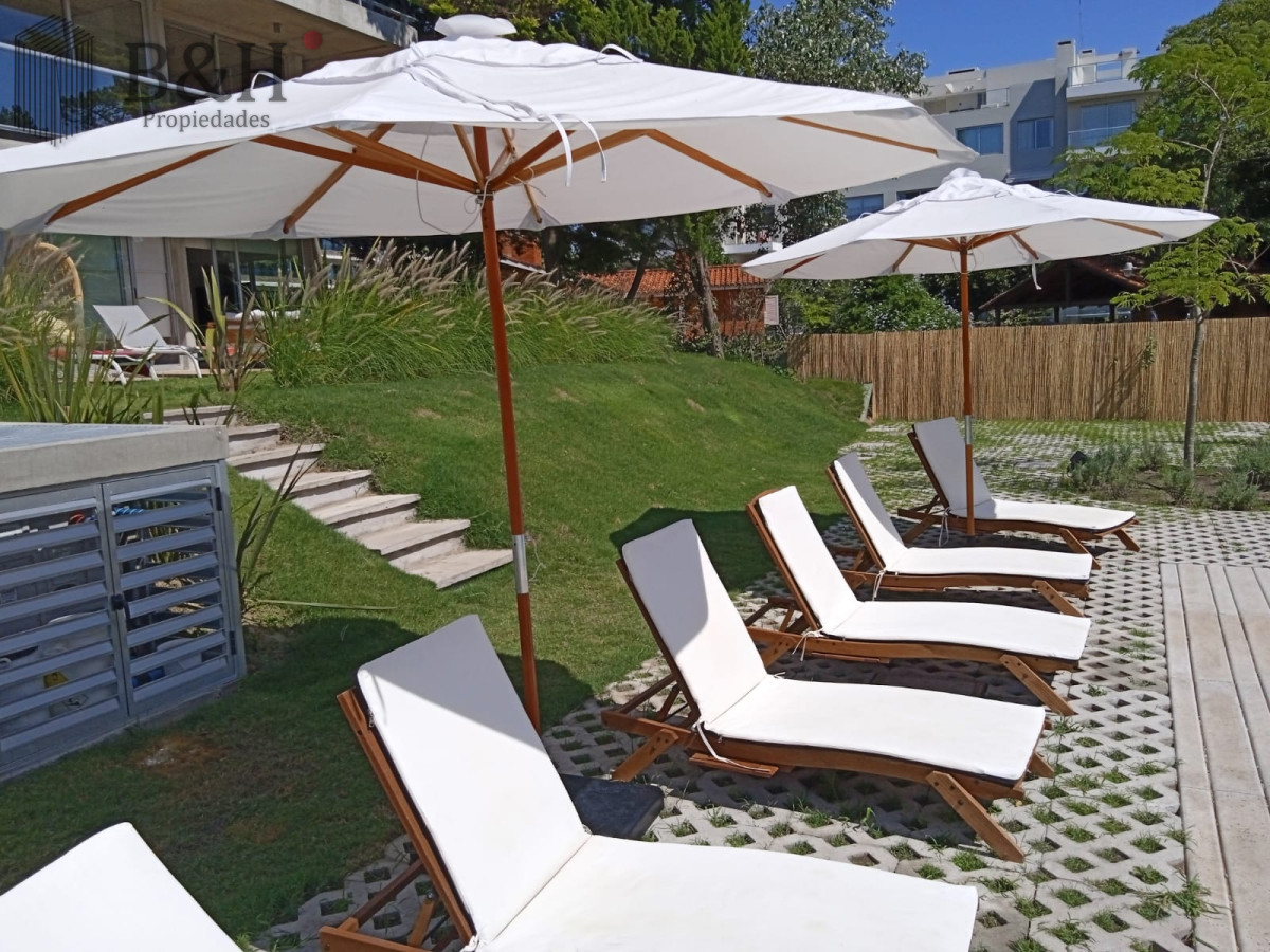 Apartamento ID.1812 -  ALQUILER DE APARTAMENTO DE 1 DORMITORIO, PLAYA MANSA, PUNTA DEL ESTE