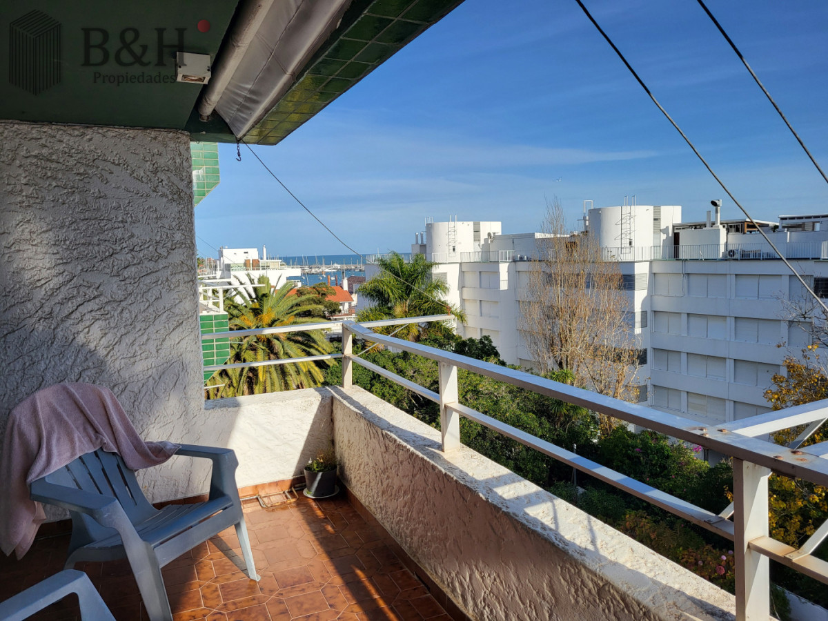 Apartamento ID.6435 - Venta de apartamento 4 dormitorios, Península, Punta del Este