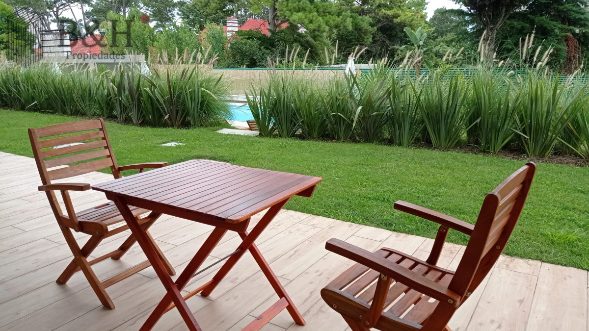 Apartamento ID.1812 -  ALQUILER DE APARTAMENTO DE 1 DORMITORIO, PLAYA MANSA, PUNTA DEL ESTE