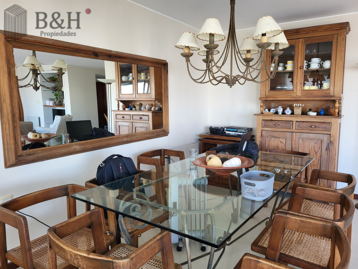 Apartamento ID.6435 - Venta de apartamento 4 dormitorios, Península, Punta del Este