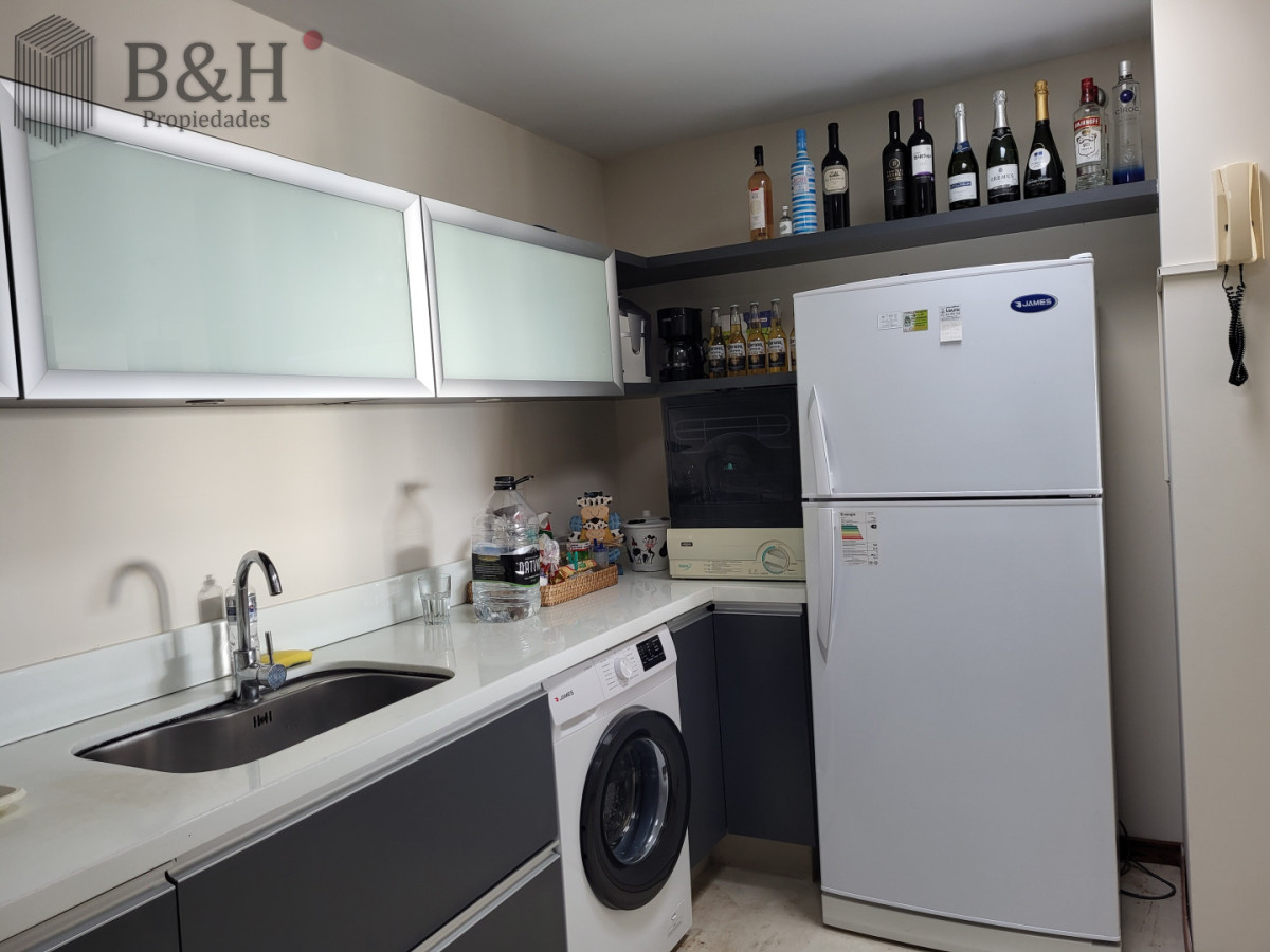 Apartamento ID.6435 - Venta de apartamento 4 dormitorios, Península, Punta del Este