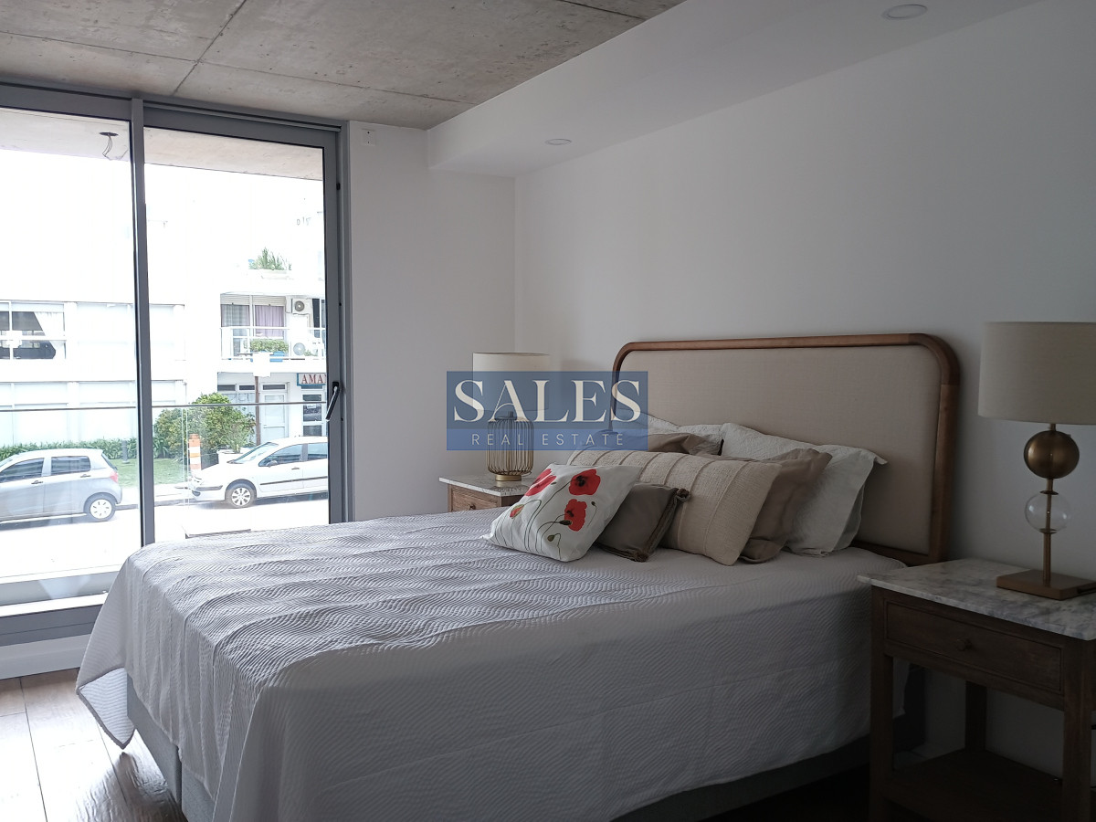 Apartamento ID.1215 - Precio por debajo del Costo!!! Península Punta del Este, Venta 2 dormitorios