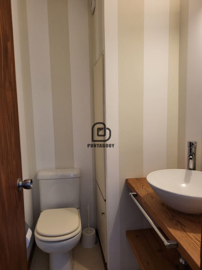 Apartamento ID.7597 - Venta ,4 dormitorios, Península, Punta del Este