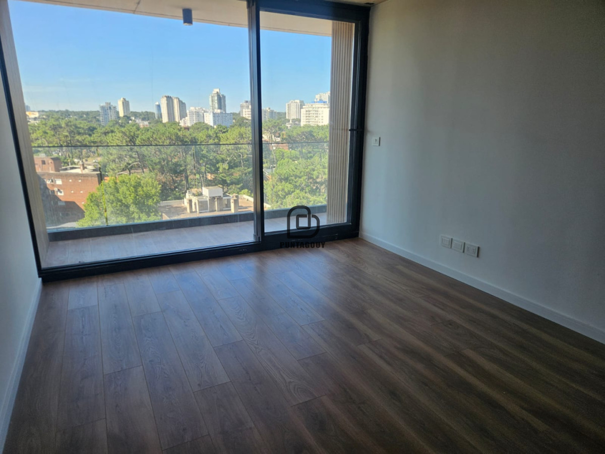 Apartamento ID.7599 - OPORTUNIDAD apartamento 1 dormitorio, Torres del Este, Punta del Este