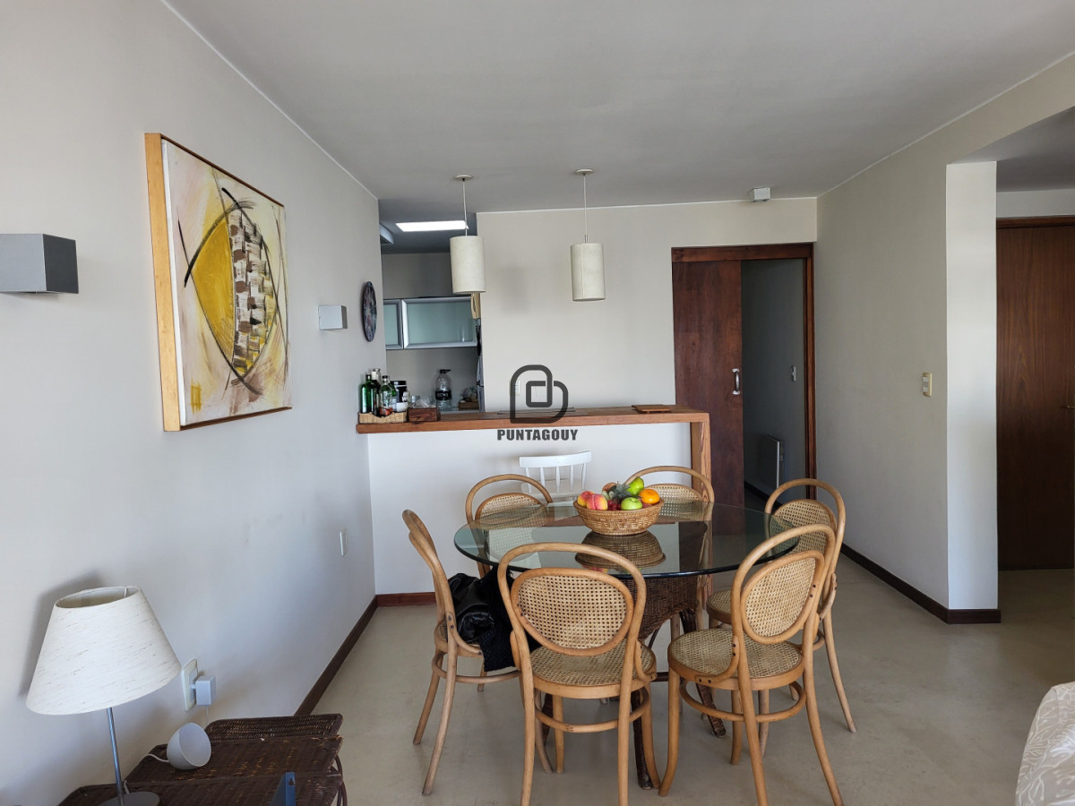 Apartamento ID.7597 - Venta ,4 dormitorios, Península, Punta del Este