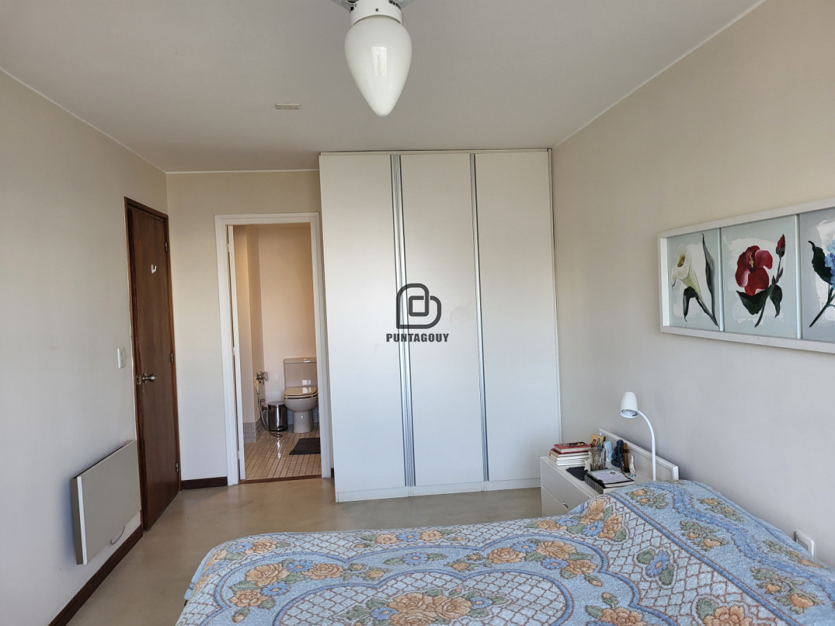 Apartamento ID.7597 - Venta ,4 dormitorios, Península, Punta del Este