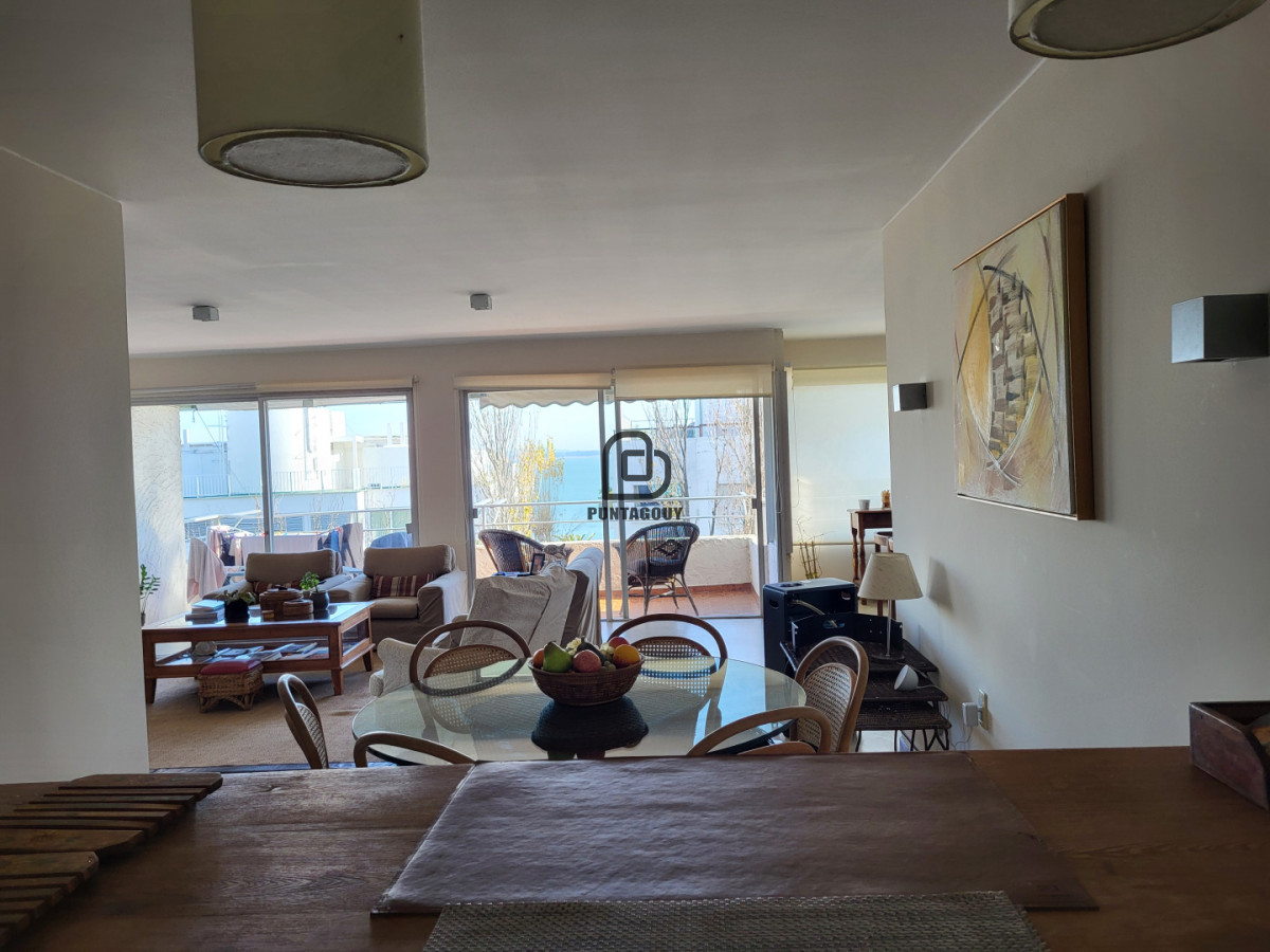Apartamento ID.7597 - Venta ,4 dormitorios, Península, Punta del Este